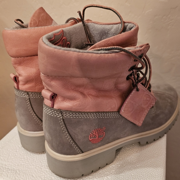 Timberlain Boots - Picture 3 of 10